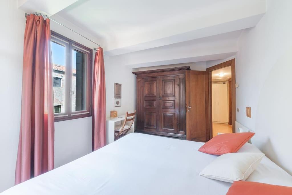 Ca' De La Comare, Relaxing And Elegant Apartment On Canal Grande Venecia Exterior foto